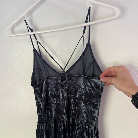 Velvet Romper - Picture 4 of 5